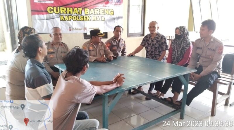 Dengarkan keluhan Warga Masyarakat Kapolsek Maja gelar curhat bareng